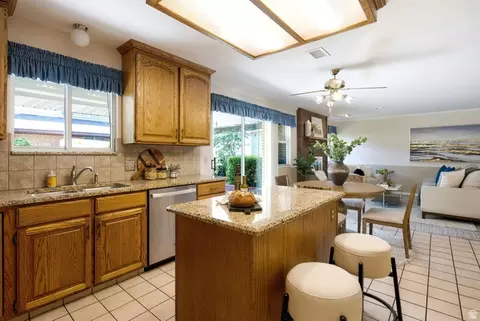 Kitchen - 1852 E Wild Willow Ln, Sandy, UT 84093 photo 2 of 5