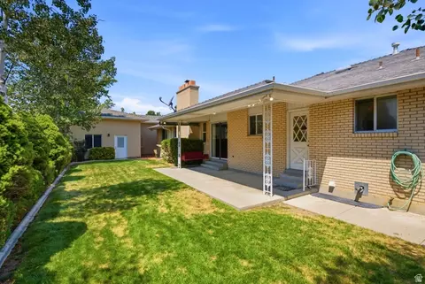 Exterior - 1852 E Wild Willow Ln, Sandy, UT 84093 photo 5 of 8