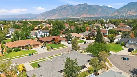 View/Area - 1852 E Wild Willow Ln, Sandy, UT 84093 photo 6 of 6