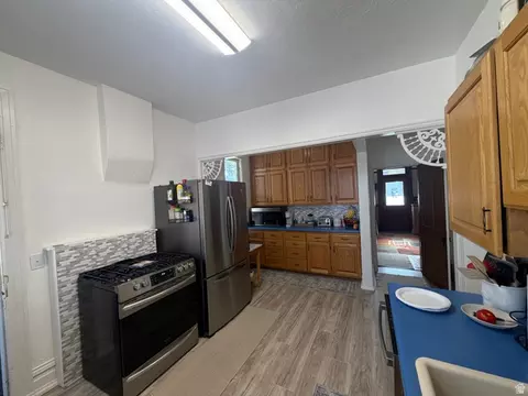 Kitchen - 195 E 200 N, Monroe, UT 84754 photo 2 of 5
