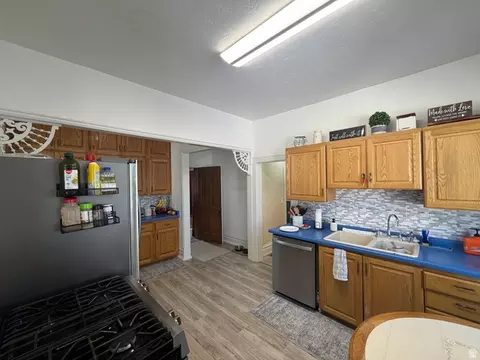 Kitchen - 195 E 200 N, Monroe, UT 84754 photo 3 of 5