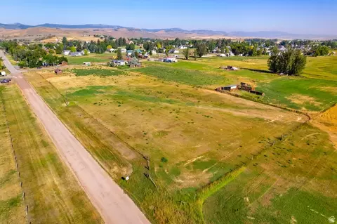 161 S 2nd E, Paris, ID 83261 photo 4
