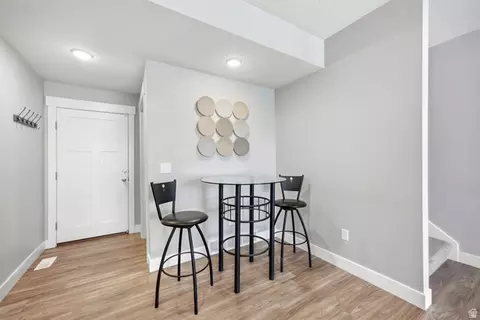 Dining - 9283 S Bennington Ct, Sandy, UT 84094 photo 2 of 2