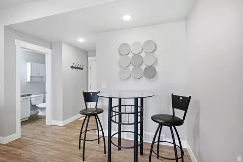 Dining - 9283 S Bennington Ct, Sandy, UT 84094 photo 1 of 2