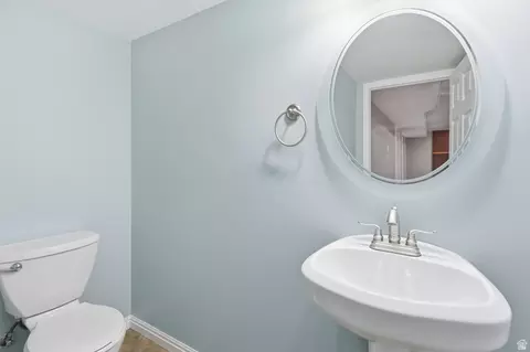 Bath - 274 E 1600 N, Orem, UT 84057 photo 2 of 3