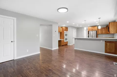 Living - 274 E 1600 N, Orem, UT 84057 photo 4 of 8