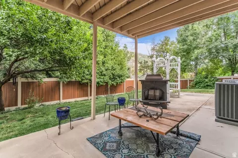Exterior - 11751 S 1700 E, Sandy, UT 84092 photo 7 of 9