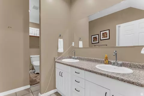 Bath - 11751 S 1700 E, Sandy, UT 84092 photo 2 of 8