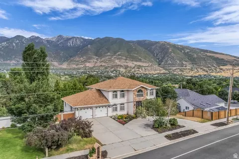 View/Area - 11751 S 1700 E, Sandy, UT 84092 photo 2 of 10