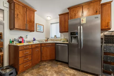 Kitchen - 230 S 475 E, Enterprise, UT 84725 photo 2 of 3