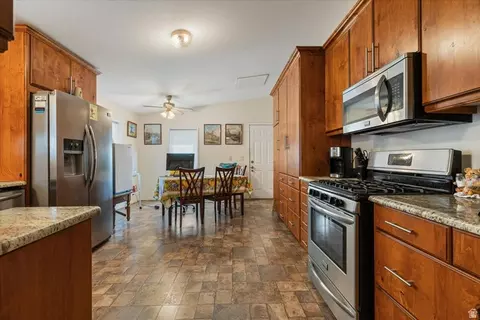Kitchen - 230 S 475 E, Enterprise, UT 84725 photo 3 of 3