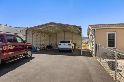 Exterior - 230 S 475 E, Enterprise, UT 84725 photo 2 of 4