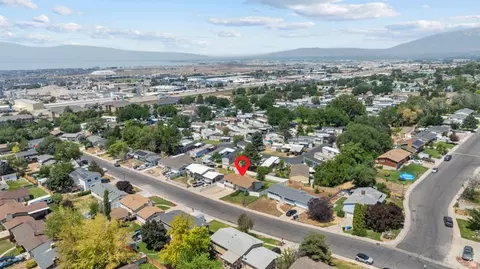 View/Area - 1064 W 180 N, Orem, UT 84057 photo 8 of 12