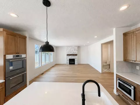 Living - 955 E 490 N #008, American Fork, UT 84003 photo 4 of 4