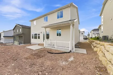 Exterior - 3375 E Baywater Dr #516, Eagle Mountain, UT 84005 photo 2 of 3