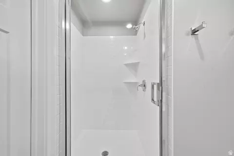 Bath - 3375 E Baywater Dr #516, Eagle Mountain, UT 84005 photo 1 of 3