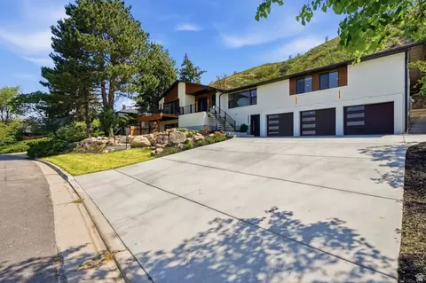 4733 S Mile High Dr E, Salt Lake City, UT 84124