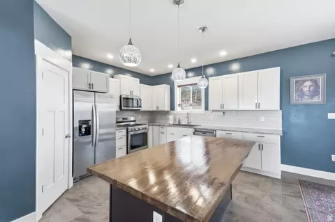 Kitchen - 3981 E 3500 S, Vernal, UT 84078 photo 1 of 3
