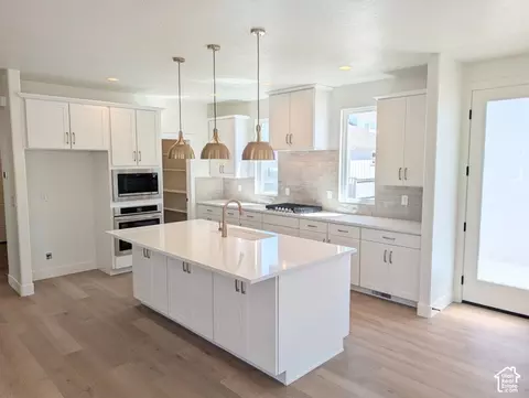 7028 W Lake Ave S #121, South Jordan, UT 84009