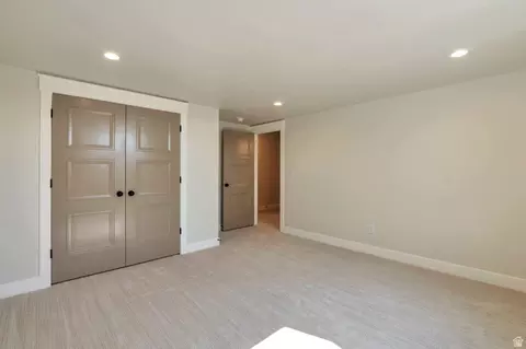Bedroom - 286 W Summerhill Ln, Centerville, UT 84014 photo 6 of 7
