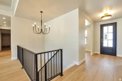 Entry Way - 286 W Summerhill Ln, Centerville, UT 84014 photo 1 of 2