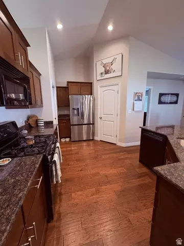 Kitchen - 4443 N Butterfly Ln, Eagle Mountain, UT 84005 photo 1 of 3
