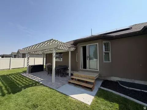 Exterior - 4443 N Butterfly Ln, Eagle Mountain, UT 84005 photo 6 of 8