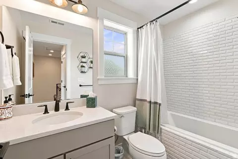 Bath - 1053 W Wasatch Spring Rd, Hideout, UT 84036 photo 6 of 7