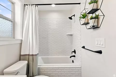 Bath - 1053 W Wasatch Spring Rd, Hideout, UT 84036 photo 1 of 7