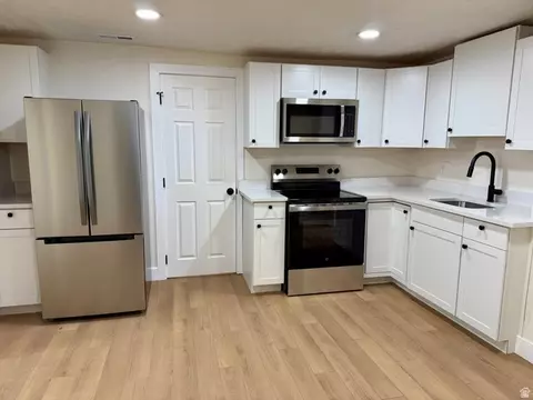 Kitchen - 660 E 23rd St S, Ogden, UT 84401 photo 6 of 6