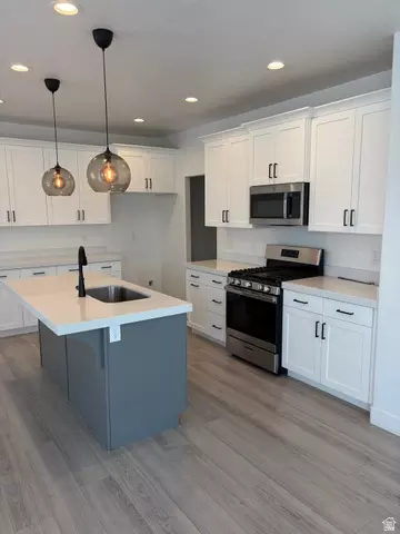 Kitchen - 4882 E Lake Corner Dr, Eagle Mountain, UT 84005 photo 1 of 1