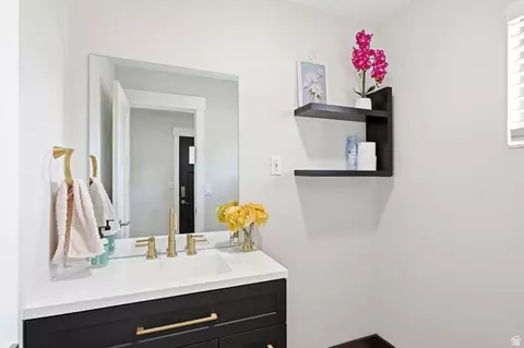 Bath - 4612 S 600 E, Murray, UT 84107 photo 1 of 7
