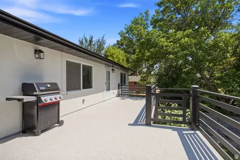 Exterior - 4612 S 600 E, Murray, UT 84107 photo 7 of 12