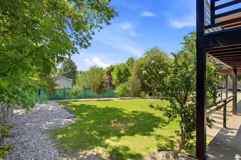 Exterior - 4612 S 600 E, Murray, UT 84107 photo 5 of 12