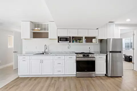Kitchen - 4612 S 600 E, Murray, UT 84107 photo 6 of 6