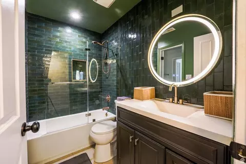 Bath - 660 E 4025 S #C, Murray, UT 84107 photo 3 of 3