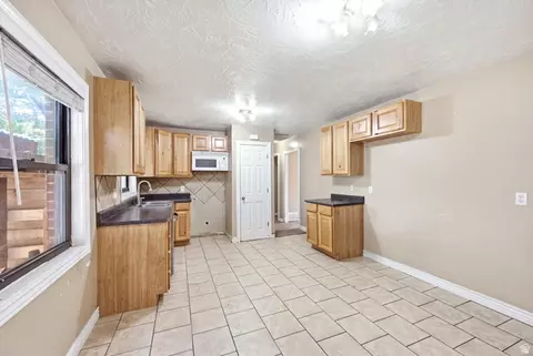Kitchen - 4372 S 375 E, Ogden, UT 84405 photo 2 of 4