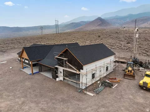 Exterior - 876 E 1580 N, Monroe, UT 84754 photo 4 of 8