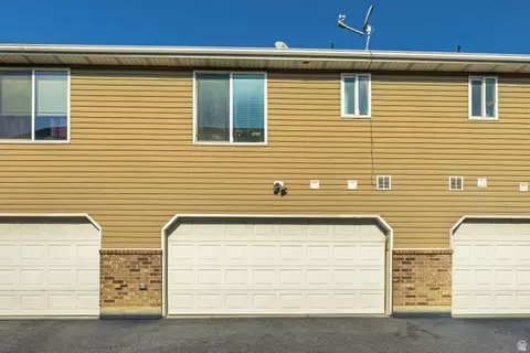Exterior - 403 E 475 N, Ogden, UT 84404 photo 3 of 3