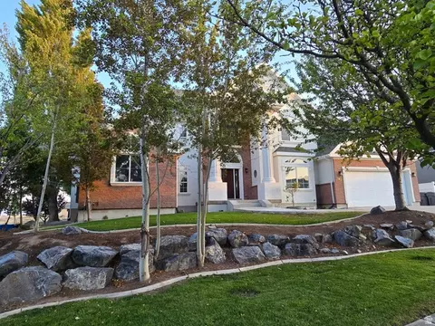 193 E Heppler Ln, Saratoga Springs, UT 84045