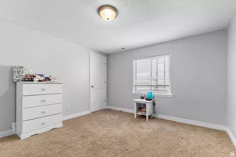 Bedroom - 236 E Summer Leaf Dr S, Draper, UT 84020 photo 5 of 7
