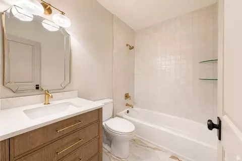 Bath - 997 N 1560 E #60, Orem, UT 84097 photo 6 of 7