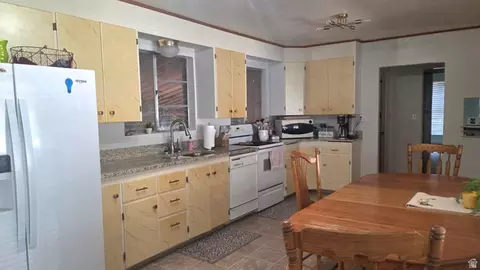 Kitchen - 144 S 100 E, Mount Pleasant, UT 84647 photo 1 of 3