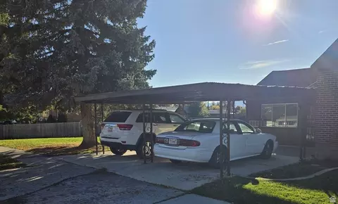 Exterior - 144 S 100 E, Mount Pleasant, UT 84647 photo 4 of 12