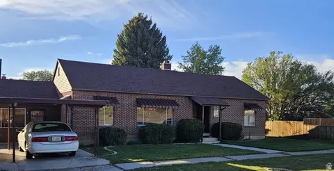 Exterior - 144 S 100 E, Mount Pleasant, UT 84647 photo 2 of 12