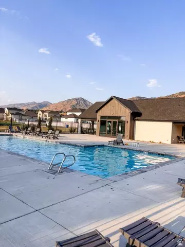 Exterior - 657 N 200 E #511, Providence, UT 84332 photo 2 of 3