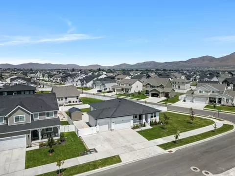 View/Area - 1611 E Cottontail Dr, Eagle Mountain, UT 84005 photo 3 of 7