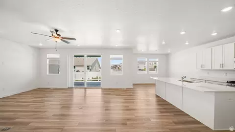 Living - 1611 E Cottontail Dr, Eagle Mountain, UT 84005 photo 4 of 4