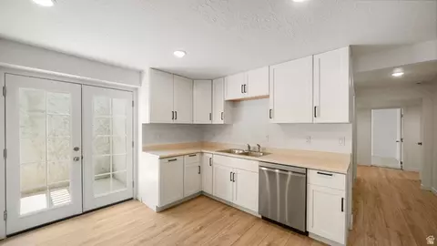 Kitchen - 1611 E Cottontail Dr, Eagle Mountain, UT 84005 photo 7 of 7