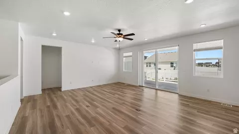 Living - 1611 E Cottontail Dr, Eagle Mountain, UT 84005 photo 1 of 4